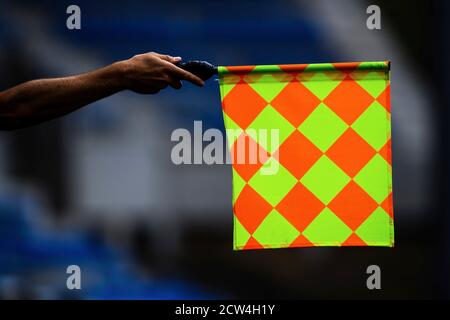 Karlsruhe, Allemagne. 27 septembre 2020. Feture, drapeau de l'arrière-pays, bannière des linesmans. GES/football/2ème Bundesliga: Karlsruher SC - VfL Bochum, 09/27/2020 football/Soccer: 2ème Ligue allemande: Karlsruhe vs Bochum, Karlsruhe, 27 septembre 2020 | usage dans le monde crédit: dpa/Alay Live News Banque D'Images