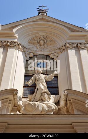 Italie, Rome, chiesa dell'Arciconfraternita delle sante stimmate di San Francesco, statue de Saint François Banque D'Images