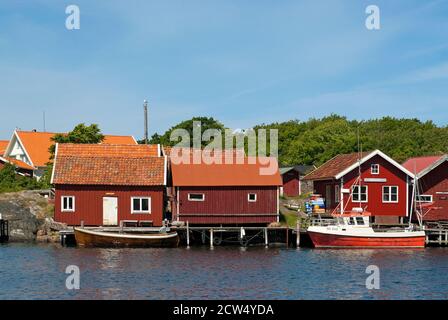 Cabanes et maisons de pêche dans l'île de Koster Nord, en Suède Banque D'Images