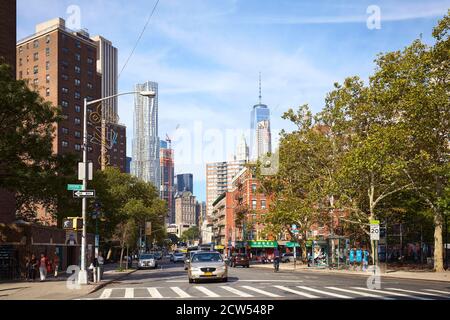 New York, États-Unis - 13 septembre 2015 : vue générale de la ville de New York vue depuis l'intersection entre Catherine Street et Madison Street. Banque D'Images