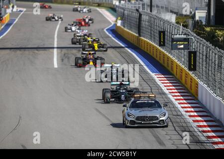 Sotchi, Russie. 27 septembre 2020. Voiture de sécurité lors du Grand Prix russe de Formule 1 VTB 2020, du 25 au 27 septembre 2020 sur le Sochi Autodrom, à Sotchi, Russie - photo Antonin Vincent / DPPI crédit: LM/DPPI/Antonin Vincent/Alay Live News crédit: Gruppo Editoriale LiveMedia/Alay Live News Banque D'Images