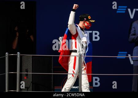 Sotchi, Russie. 27 septembre 2020. 24 Mazepin Nikita (rus), Grand Prix Hitech, Dallara F2 2018, podium lors de la 10e manche du Championnat de Formule 2 2020 de la FIA du 25 au 27 septembre 2020 sur l'Autodrom Sotchi, à Sotchi, Russie - photo Antonin Vincent / DPPI crédit: LM/DPPI/Antonin Vincent/Alamy Live News crédit: Gruppo Editoriale LiveMedia/Alay Live News Banque D'Images