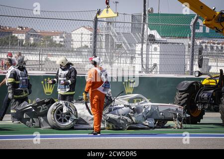 Sotchi, Russie. 27 septembre 2020. 25 Ghiotto Luca (ita), Grand Prix Hitech, Dallara F2 2018, accident, lors de la 10ème manche du Championnat de Formule 2 2020 de la FIA du 25 au 27 septembre 2020 sur l'Autodrom Sotchi, en Russie - photo Fran.ois Flamand / DPPI crédit: LM/DPPI/François Flamand/Alamy Live News crédit: Gruppo Editoriale LiveMedia/Alay Live News Banque D'Images