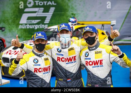 Nurburg, Allemagne. 27 septembre 2020. 99 Sims Alexander (gbr), Catsburg Nicky (nld), Yelloly Nick (gbr), Eng Philipp (aut), Rowe Racing, BMW M6 GT3, portrait célébrant la victoire pendant les 2020 24 heures de Nurburgring, sur le N..rburgring Nordschleife, du 24 au 27 septembre 2020 à Florburg, Allemagne - photo GDP / crédit: LM/DPPI/Florent Gooden/Alay Live News crédit: Gruppo Editoriale LiveMedia/Alay Live News Banque D'Images