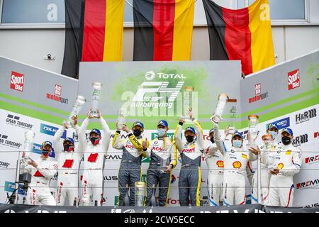 Nurburg, Allemagne. 27 septembre 2020. Podium: 99 Sims Alexander (gbr), Catsburg Nicky (nld), Yelloly Nick (gbr), Eng Philipp (aut), Rowe Racing, BMW M6 GT3, 03 Bortolotti Mirko (aut), Frijns Robin (nld), Haase Christopher (ger), Winkelhock Augus (Augus), Martin Tomzger (Tomber), Markulf (Audi), Markuls Sport (Tomben), 42, Martin (Audi), Markulf (Tomben, Markulf (Tomben), Markulf (Audi), Markulf (Audi Van der Linde Sheldon (ger), BMW Team Schnitzer, BMW M6 GT3, pendant les 2020 24 heures de Nurburgring, sur le N..rburgring Nordschleife, du 24 au 27 septembre 2020 à Nurburg, Allemagne - photo Florent Gooden / DPPI crédit: LM/DPPI/Florent Gooden/ Banque D'Images