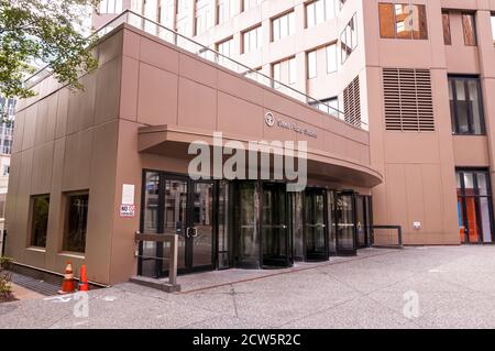 L'entrée de la station de métro Steel Plaza le long de Grant Street, propriété et exploitée par l'Autorité portuaire du comté d'Allegheny, Pittsburgh, PA, États-Unis Banque D'Images