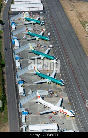 Boeing 737 Max ligne de vol d'essai à l'extérieur de l'usine Boeing à l'aéroport municipal de Renton. Vue aérienne multiple du Boeing 737 nouvellement assemblé. Banque D'Images