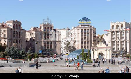 Kiev, Ukraine - 22 septembre, 2018 : Une promenade dans le centre de Kiev, Khreshchatyk, Place de l'indépendance. Banque D'Images