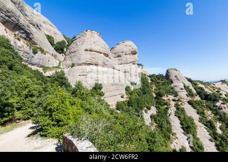 Les montagnes de Montserrat à Barcelone, en Espagne, sont une destination populaire pour la randonnée Banque D'Images