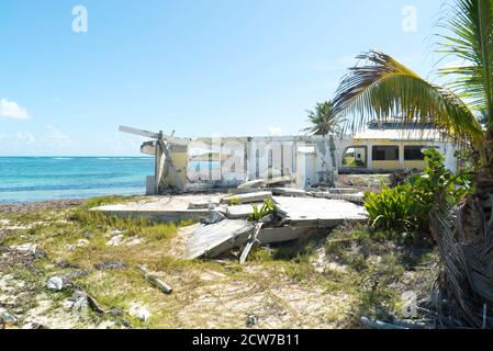 Dommages abandonner des maisons à la suite d'ouragans et de tempêtes Frapper l'île des Caraïbes de St.Maarten Banque D'Images