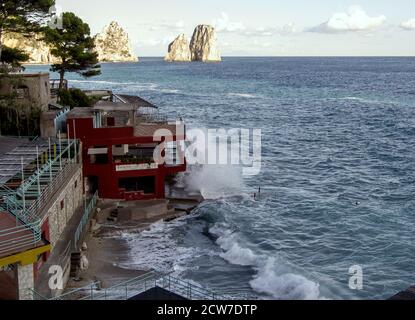 Capri, Italie. 26 septembre 2020. Autour de l'île de Capri (île dans le golfe de Naples, en Campanie) un jour à la fin septembre. La tempête à Marina Piccola, Capri (photo de Patrizia Corteltessa/Pacific Press) crédit: Pacific Press Media production Corp./Alay Live News Banque D'Images