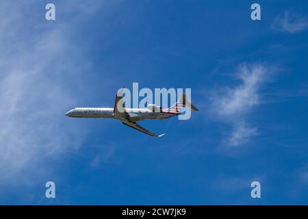 Montréal, Québec / Canada - 06/19/2020 : et American Eagle CRJ900 au départ de l'aéroport Trudeau de Montréal. Banque D'Images