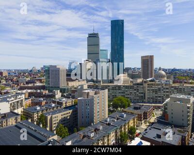 Gratte-ciels de Boston Back Bay incluant Prudential Tower, John Hancock Tower et four Seasons Hotel at One Dalton Street, Boston, Massachusetts, États-Unis. Banque D'Images