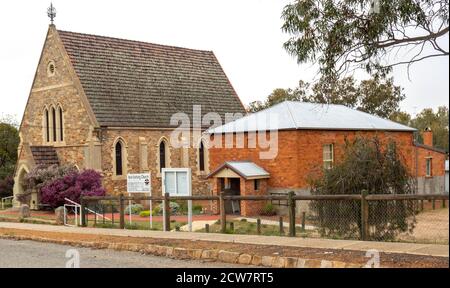 La pierre gothique unifiant l'église sur Centennial Drive York en Australie occidentale. Banque D'Images