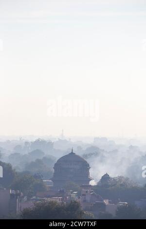 Inde, Madhya Pradesh, Gwalior, vue du tombeau de Ghaus Mohammed Banque D'Images