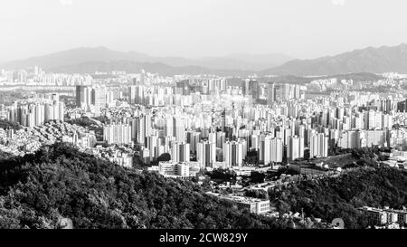 Noir et blanc vue magnifique sur Séoul depuis la montagne, Corée du Sud Banque D'Images