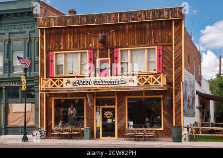 Avec : magasin de souvenirs sur la rue Main à Panguitch, Utah, USA Banque D'Images