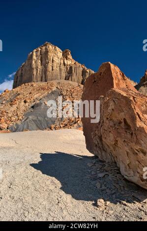 Buttes et rochers autour de Smoky Mountain Road à mamelon banc près du lac Powell et Grand Staircase Escalante National Monument, Utah, USA Banque D'Images