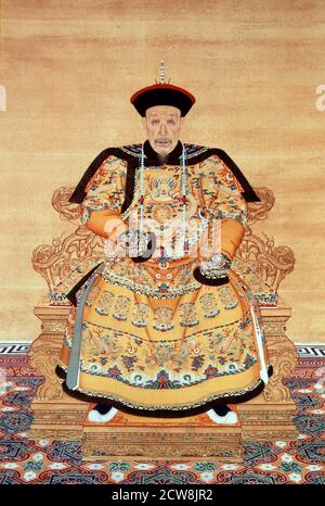 Portrait de l'empereur Qianlong dans court Robbe, encre sur papier, 1791. L'empereur Qianlong (1711-1799) était le 6e empereur de la dynastie Qing en Chine Banque D'Images