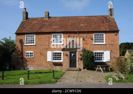 Le Crown Inn, Great Horwood, Buckinghamshire, est un bâtiment de la fin du XVIIIe siècle Banque D'Images