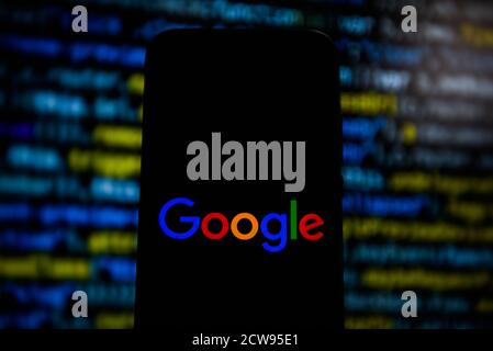 Pologne. 28 septembre 2020. Dans cette illustration, un logo Google s'affiche sur un smartphone. Crédit : Omar marques/SOPA Images/ZUMA Wire/Alamy Live News Banque D'Images