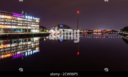 River Clyde et BBC Scotland, Glasgow. Écosse. Banque D'Images