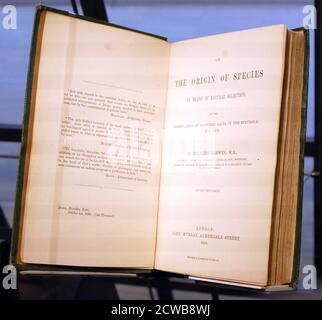 Page de titre de la première édition de "On the Origin of Species" par le biais de la sélection naturelle, publiée le 24 novembre 1859, est une œuvre de la littérature scientifique de Charles Darwin qui est considérée comme le fondement de la biologie évolutive. Banque D'Images