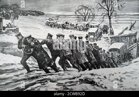 Les troupes allemandes transportent des charges sur des routes enneigées sur le front de l'est russe ; première Guerre mondiale. 1915 Banque D'Images