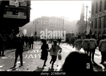 Photographies prises lors des émeutes de la fiscalité. Les émeutes fiscales du sondage ont été une série d'émeutes dans des villes britanniques lors de manifestations contre l'accusation communautaire (taxe de vote), introduite par le Premier ministre Margaret Thatcher. Banque D'Images