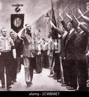 Photographie en noir et blanc de Sir Oswald Mosley, chef du Parti fasciste britannique, inspectant ses hommes lors d'une manifestation à Londres. Banque D'Images