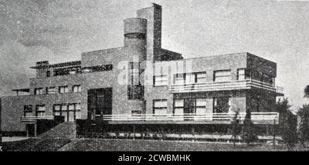 Photographie en noir et blanc de l'architecture d'avant la Seconde Guerre mondiale; bâtiment en Algérie, conçu par Charles-Edouard Jeanneret (1887-1965), connu sous le nom de le Corbusier, un architecte suisse éminent. Banque D'Images