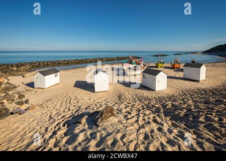 Le petit port de pêche de Lønstrup, Jutland, Danemark Banque D'Images