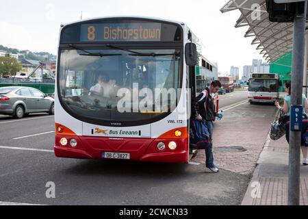 Bus bus express Eireann Banque D'Images