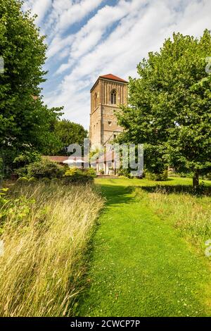 Le 12e siècle Prieuré de Malvern peu, Worcestershire, Angleterre. Banque D'Images