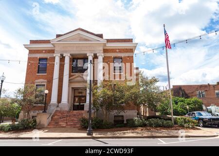 Hattiesburg, MS / États-Unis - 17 septembre 2020 : hôtel de ville de Hattiesburg, Mississippi Banque D'Images