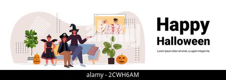 joyeux halloween fête concept famille dans les costumes discuter avec grand-parents pendant un appel vidéo communication en ligne auto-isolation copie horizontale illustration du vecteur d'espace Illustration de Vecteur