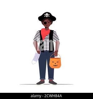 un gars portant un déguisement de pirate tenant un seau avec de la citrouille happy halloween fête célébration coronavirus quarantaine concept pleine longueur isolé vecteur illustration Illustration de Vecteur