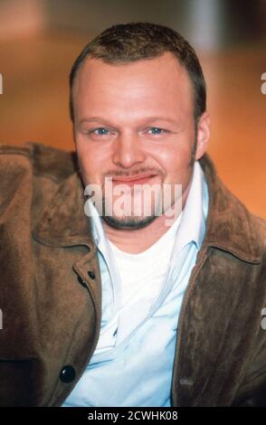 Stefan Raab stellt seine neue Voir 'TV Total' beim Sender Pro7 vor, Köln Mülheim, Deutschland 1999. Banque D'Images