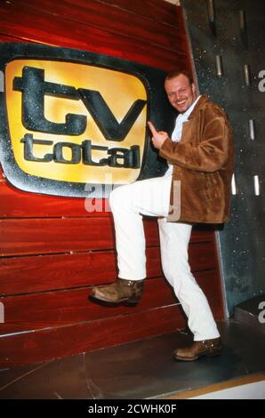 Stefan Raab stellt seine neue Voir 'TV Total' beim Sender Pro7 vor, Köln Mülheim, Deutschland 1999. Banque D'Images