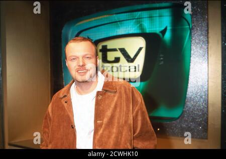 Stefan Raab stellt seine neue Voir 'TV Total' beim Sender Pro7 vor, Köln Mülheim, Deutschland 1999. Banque D'Images