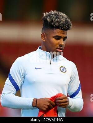 Walsall, Royaume-Uni. 29 septembre 2020. Ian Maatsen de Chelsea U21 s'échauffe avant le match de Trophée de l'EFL entre Walsall et Chelsea U21 au stade Banks, Walsall, Angleterre, le 29 septembre 2020. Photo de Nick Browning. Crédit : Prime Media Images/Alamy Live News Banque D'Images