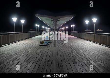 Boscombe Pier at night Banque D'Images