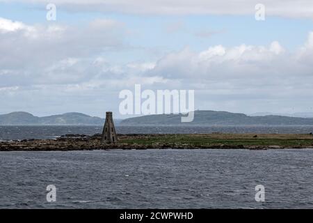 Horse Isle Beacon dans le Firth de Clyde, Ardrossan, North Ayrshire, Écosse. Horse Isle est une île inhabitée, une réserve naturelle, gérée par la RSPB. Banque D'Images