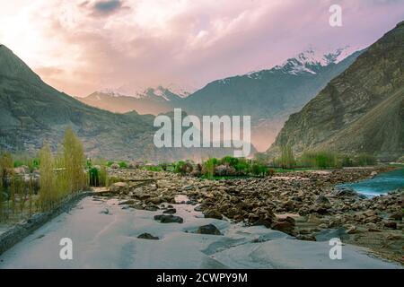 Photographie de paysage au printemps dans les régions du nord du Pakistan Banque D'Images