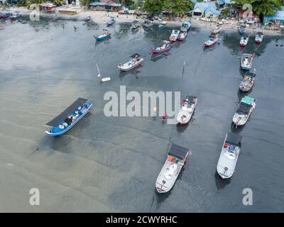 George Town, Penang/Malaisie - Mai 31 2019: Les pêcheurs garez les bateaux dans le reste du monde et Rentre à la maison. Banque D'Images