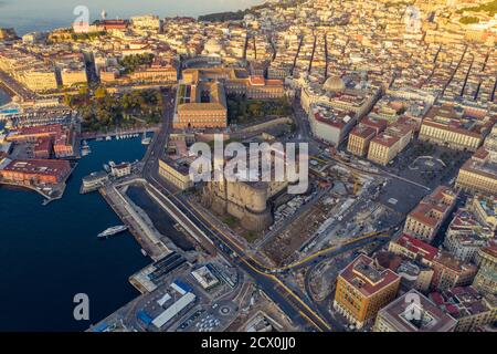 Napoli, Maschio angioino dal cielo Banque D'Images