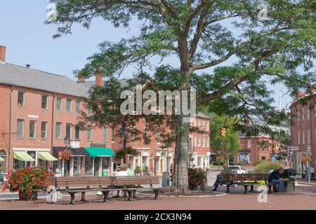 Market Square, quartier historique du centre-ville, à Newburyport, Massachusetts. La plus grande pièce de l'architecture de l'époque Fédéraliste aux États-Unis. Banque D'Images