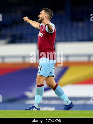 Robert Snodgrass, de West Ham United, célèbre le premier but du match de sa partie lors du quatrième tour de la Carabao Cup à Goodison Park, à Liverpool. Banque D'Images