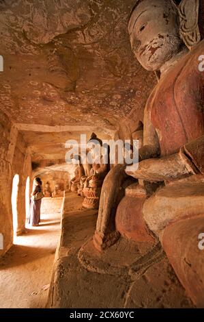 Images de Bouddha de grès, grottes de HPO Win Daung, près de Monywa, région de Sagaing, Birmanie. Modèle validé Banque D'Images