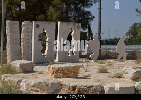 Qaquun était un village arabe palestinien situé à 6 kilomètres au nord-ouest de la ville de Tulkarm. Pendant la guerre d'indépendance de 1948, c'était un lieu de c Banque D'Images